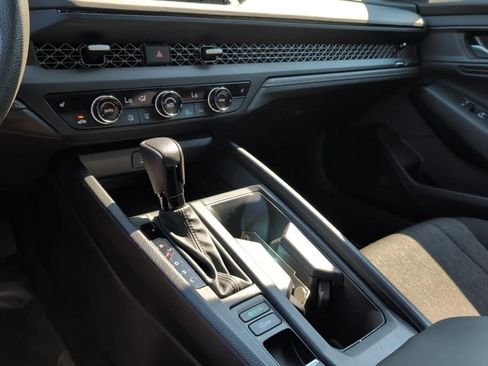 Used 2025 Honda Accord SE image 21