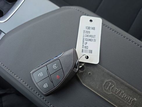 New 2026 Chevrolet Equinox EV LT w/ Comfort Package image 29