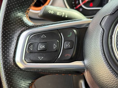 Used 2022 Jeep Gladiator Mojave AWD/4WD image 28