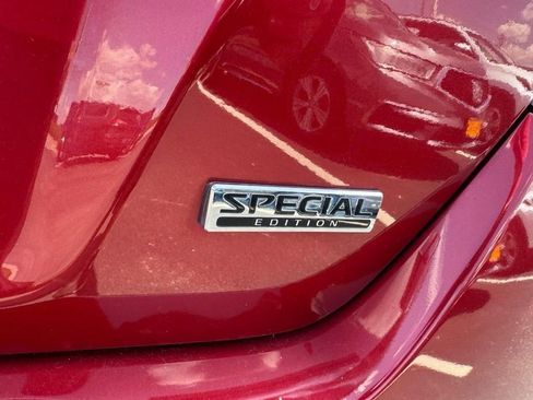 Used 2015 Nissan Altima 2.5 S w/ Special Edition Package FWD image 7