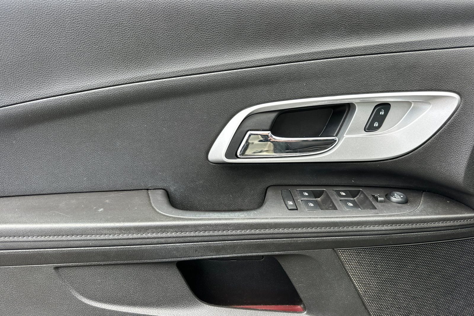 Used 2013 Chevrolet Equinox LS AWD/4WD image 11