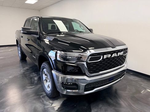 New 2026 RAM 1500 4x4 Crew Cab image 25