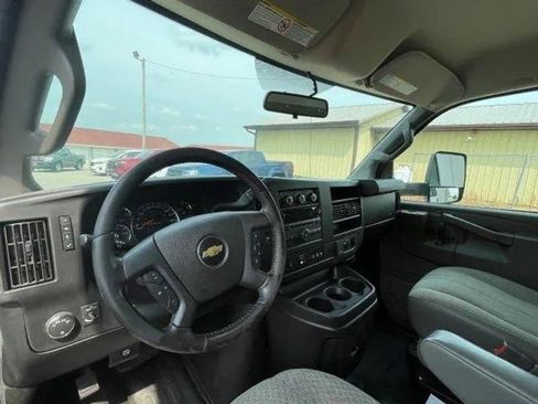 Used 2020 Chevrolet Express 3500 w/ Power Convenience Package image 10