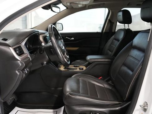 Used 2018 GMC Acadia Denali image 14