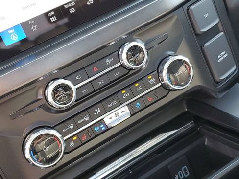 New 2026 Ford F350 Lariat w/ Lariat Premium Package AWD/4WD image 29