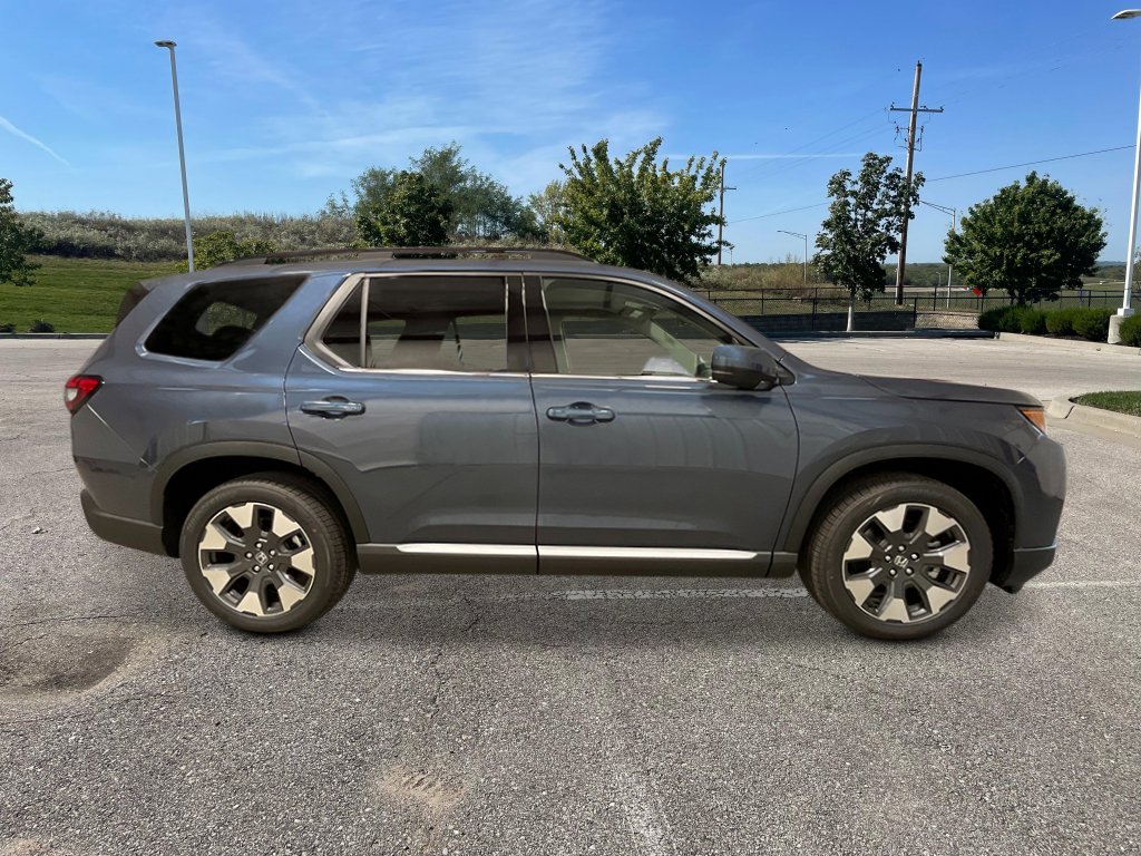 New 2026 Honda Pilot Elite image 9