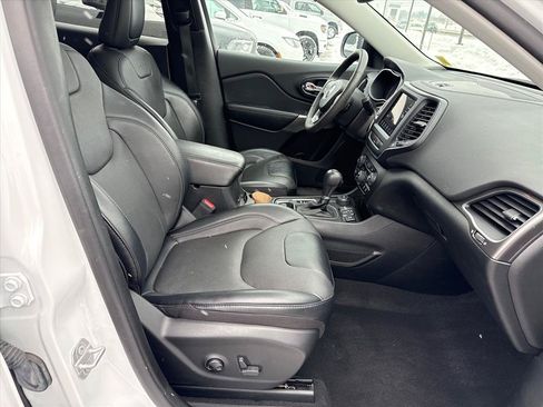 Used 2022 Jeep Cherokee Latitude Lux w/ Sun & Sound Group AWD/4WD image 22