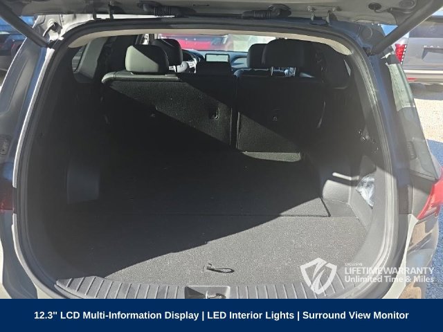 Used 2023 Hyundai Santa Fe SEL w/ Premium Package AWD/4WD image 10