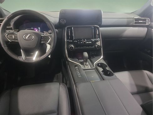 New 2026 Lexus LX 700h Luxury image 15