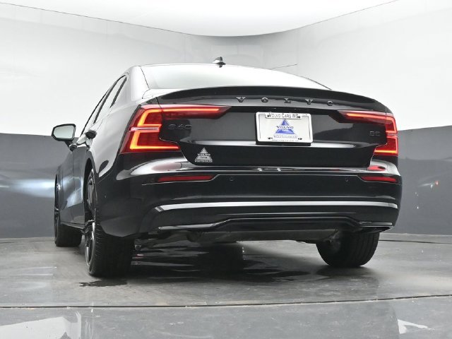 Certified 2024 Volvo S60 B5 Plus w/ Climate Package FWD image 41