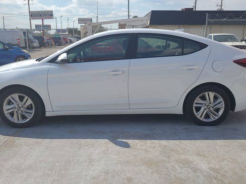 Used 2019 Hyundai Elantra SEL FWD image 4