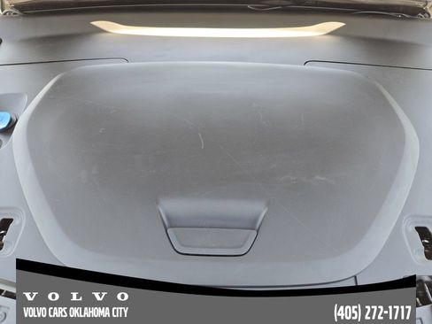 Certified 2023 Volvo XC40 Recharge Ultimate AWD/4WD image 25