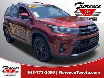 Used 2019 Toyota Highlander SE