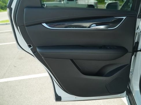 Used 2020 Cadillac XT5 Premium Luxury AWD/4WD image 16