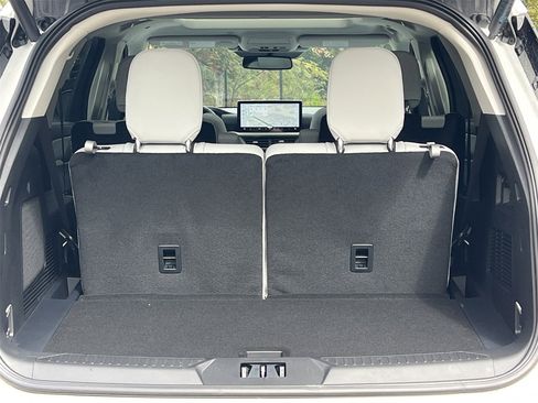 New 2026 Ford Explorer Platinum w/ LUX Leather Package image 24