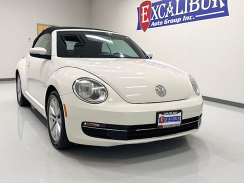 Used 2014 Volkswagen Beetle TDI image 2