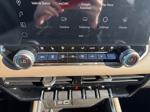 New 2026 GMC Canyon Denali image 30