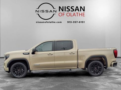 Used 2023 GMC Sierra 1500 Elevation image 16