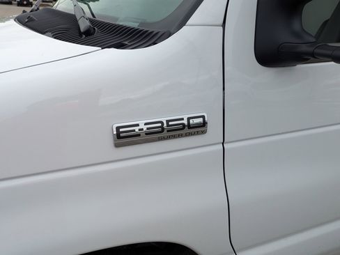 New 2026 Ford E-350 and Econoline 350 Super Duty w/ Power Equipment Group image 9