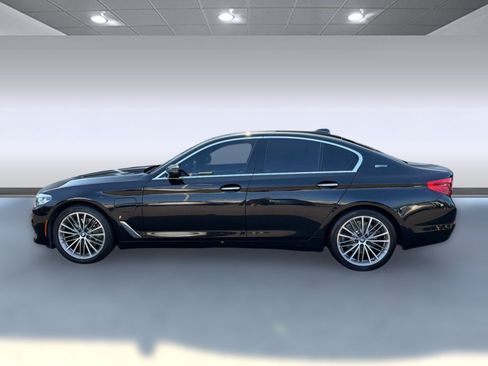 Used 2018 BMW 530e xDrive AWD/4WD image 2