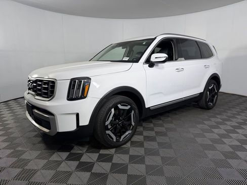 Used 2024 Kia Telluride S w/ S Sunroof Package AWD/4WD image 3