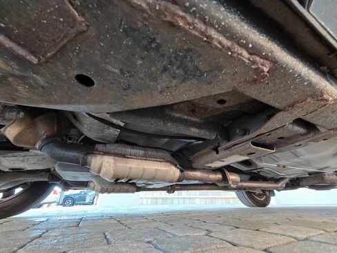 Used 2003 Lincoln Town Car Cartier image 65