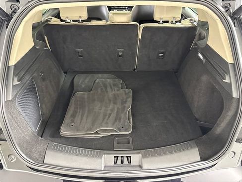 Used 2025 Lincoln Corsair AWD image 19