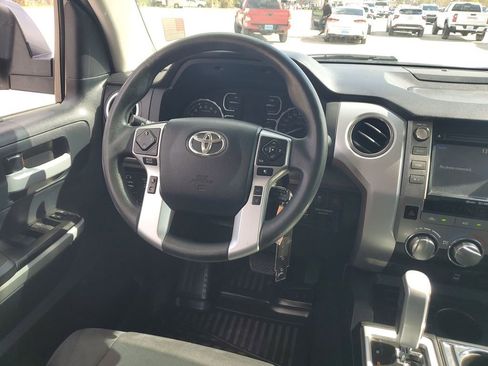 Used 2018 Toyota Tundra SR5 image 15