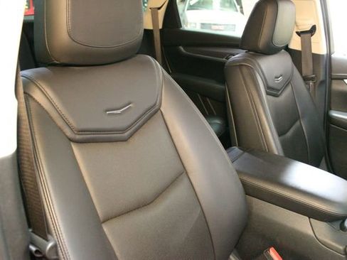 Used 2018 Cadillac XT5 Luxury w/ Driver Awareness Package AWD/4WD image 11