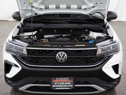 Used 2024 Volkswagen Taos S FWD image 3