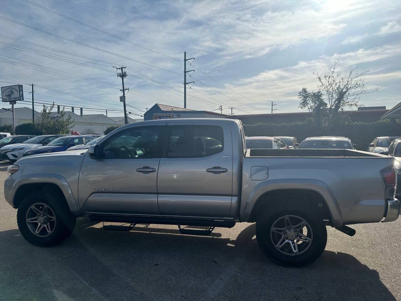 Used 2016 Toyota Tacoma SR5 w/ SR5 Appearance Package (SN) AWD/4WD image 19