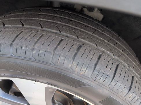 Used 2018 Chevrolet Traverse LT FWD image 10