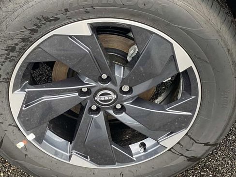 New 2026 Nissan Rogue SV w/ Cold Weather Package AWD/4WD image 6