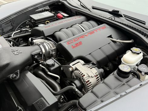 Used 2011 Chevrolet Corvette Grand Sport w/ Preferred Equipment Group image 31