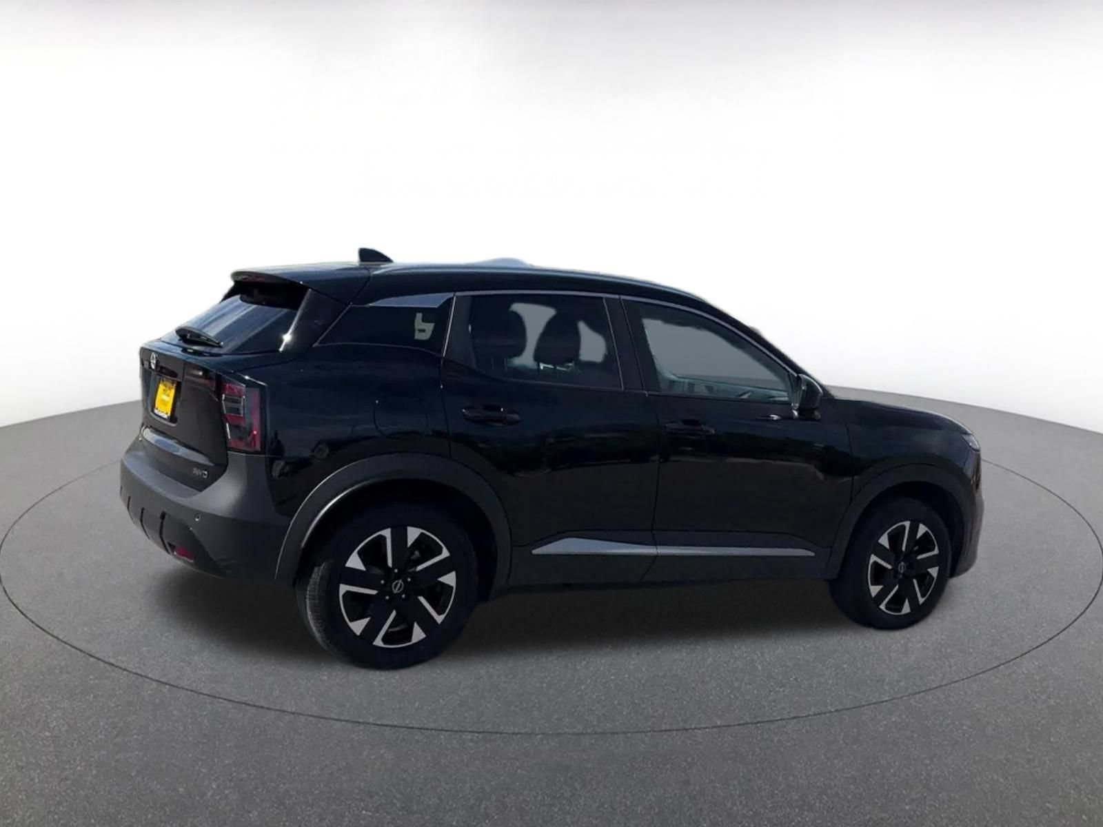 Used 2026 Nissan Kicks SV w/ Cold Weather Package AWD/4WD image 14