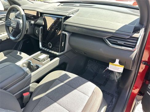 New 2025 GMC Acadia Elevation image 29