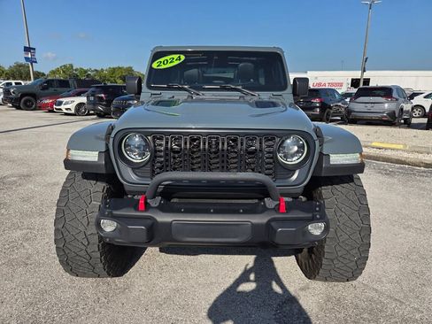 Used 2024 Jeep Wrangler Unlimited Rubicon AWD/4WD image 19