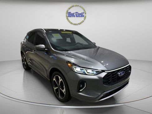 Used 2023 Ford Escape ST-Line Elite w/ Premium Technology Package AWD/4WD image 6