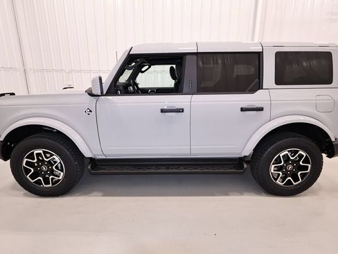 New 2026 Ford Bronco Outer Banks AWD/4WD image 6