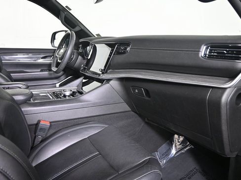 Used 2022 Jeep Wagoneer Series III image 15