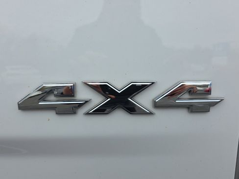 Used 2023 RAM 1500 Classic SLT image 30