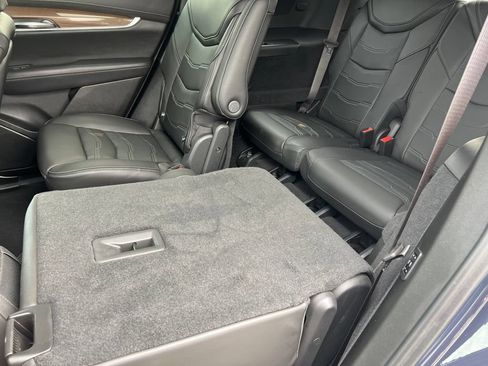 Certified 2024 Cadillac XT6 Sport w/ Platinum Package AWD/4WD image 15
