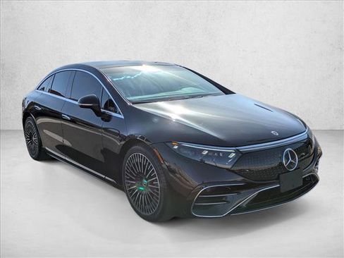 Used 2022 Mercedes-Benz EQS 580 4MATIC Sedan image 3