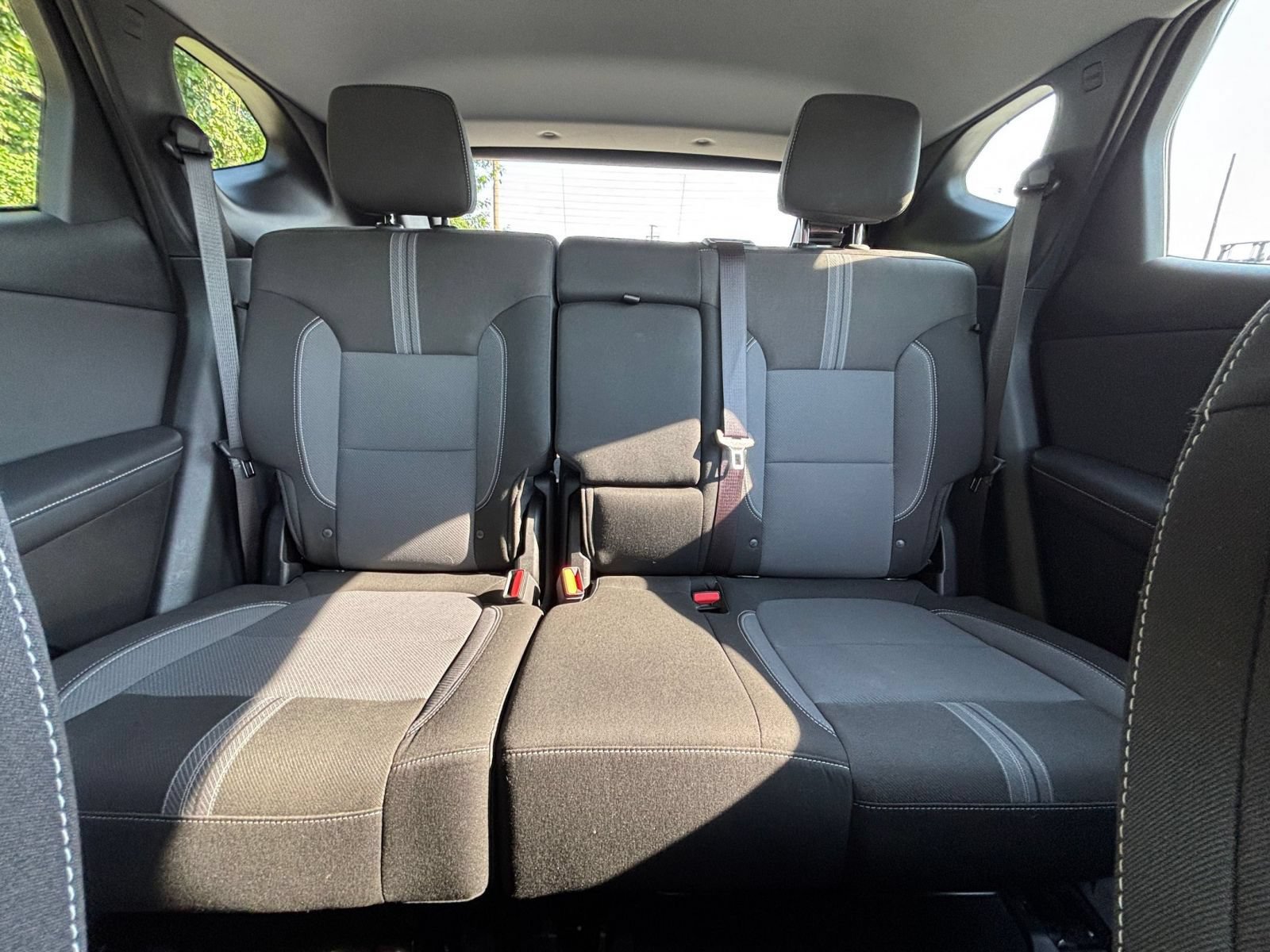 Used 2025 Chevrolet Blazer LT FWD image 38