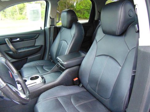 Used 2017 GMC Acadia Limited SLT AWD/4WD image 8