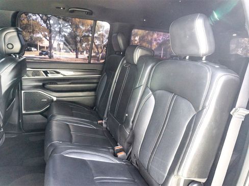 Used 2023 Jeep Wagoneer 4WD image 27