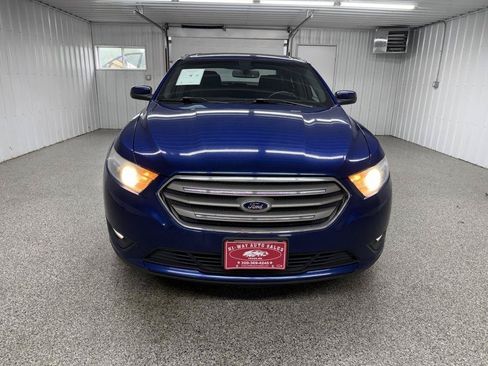 Used 2014 Ford Taurus SEL w/ Equipment Group 201A FWD image 2