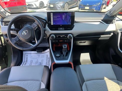Used 2024 Toyota RAV4 Adventure w/ Convenience Package AWD/4WD image 9