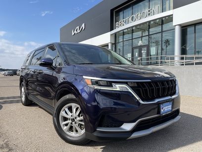 Used 2022 Kia Carnival LX