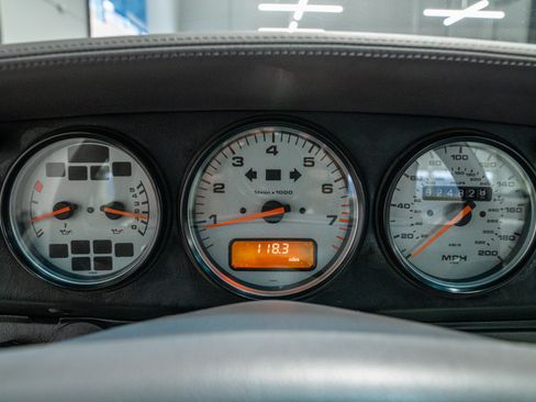 Used 1997 Porsche 911 4 Coupe AWD/4WD image 31